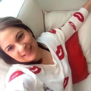 Meet your Posher, Yanet yanicel